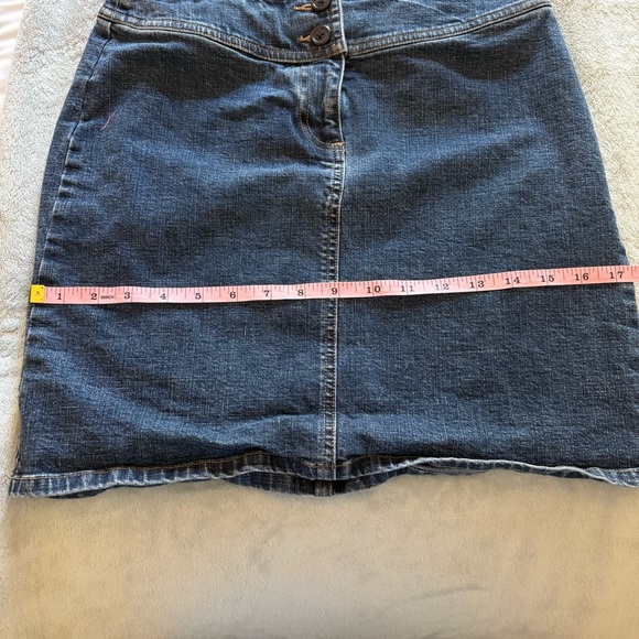 Ann Taylor Women’s Blue Dark Wash Denim Mini Skirt - Picture 6 of 7